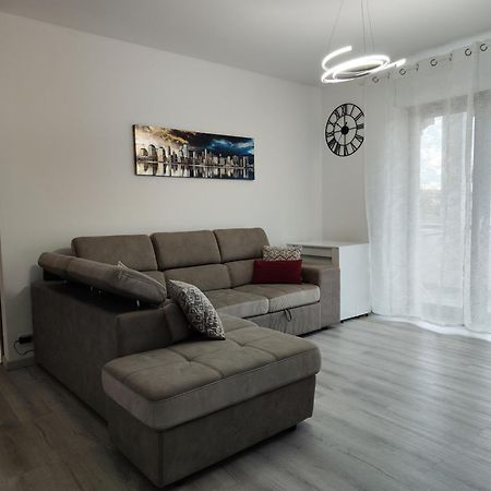 Sempione Apartment Lainate Bagian luar foto
