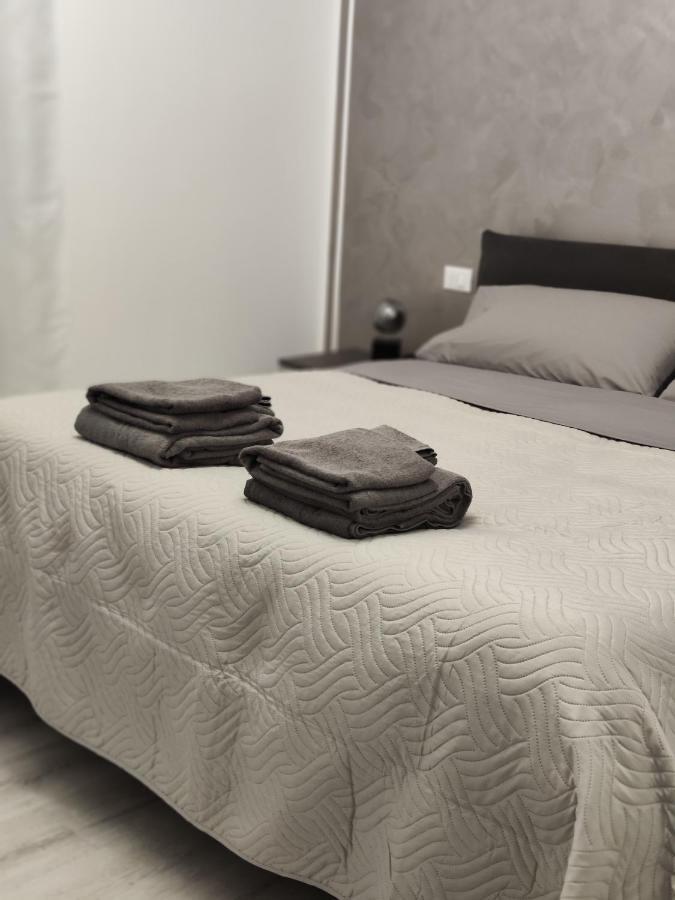 Sempione Apartment Lainate Bagian luar foto