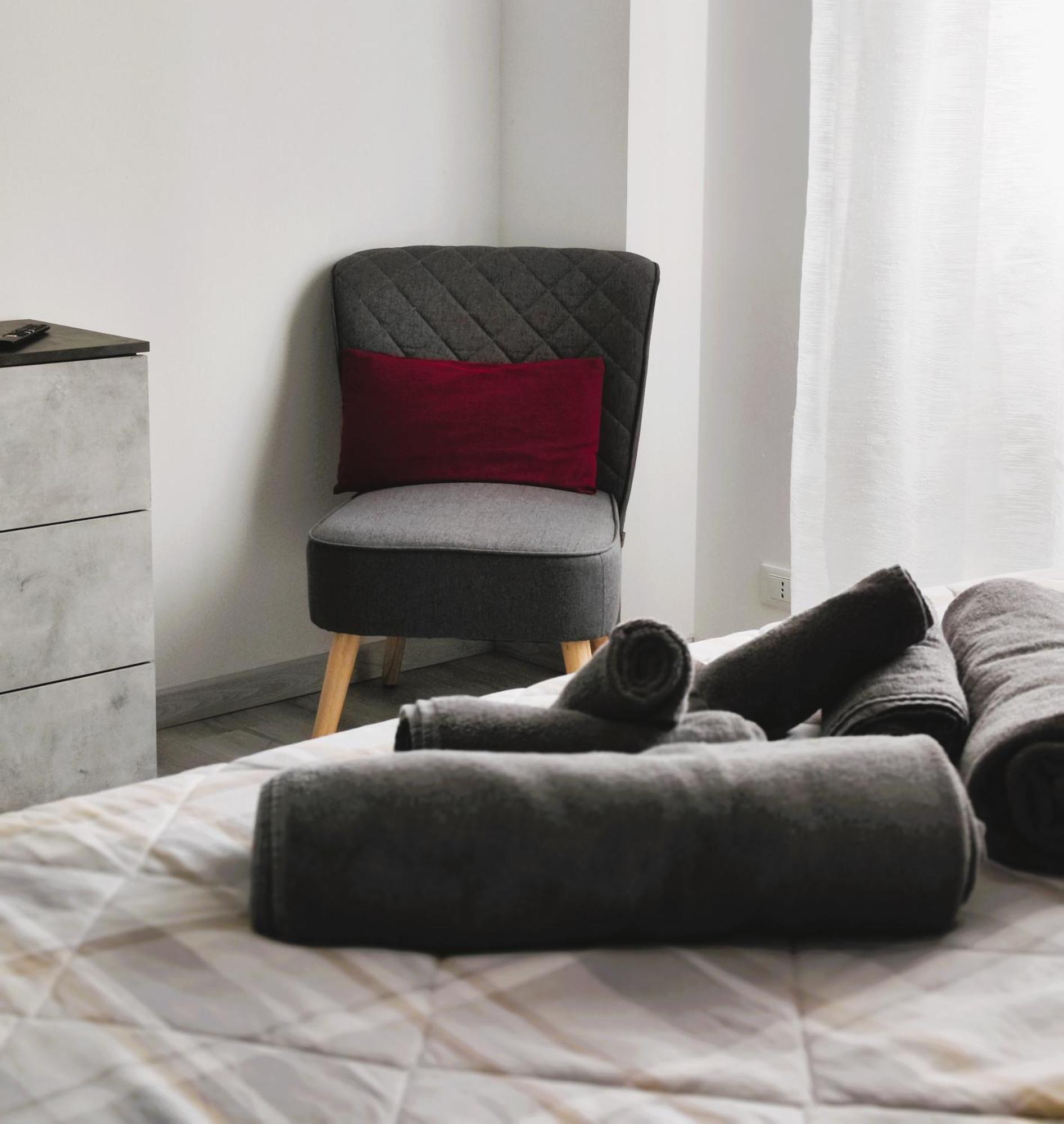 Sempione Apartment Lainate Bagian luar foto