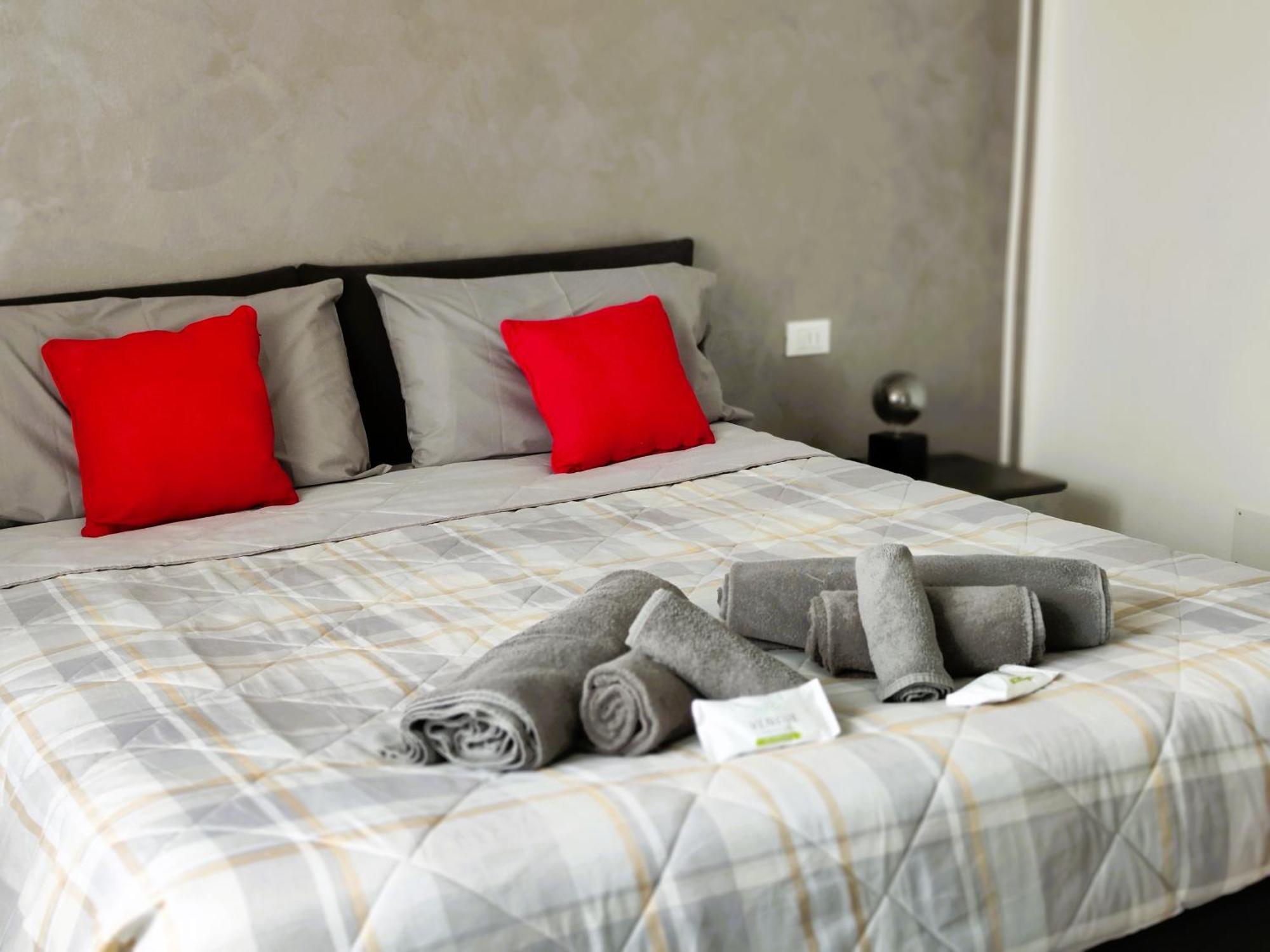 Sempione Apartment Lainate Bagian luar foto